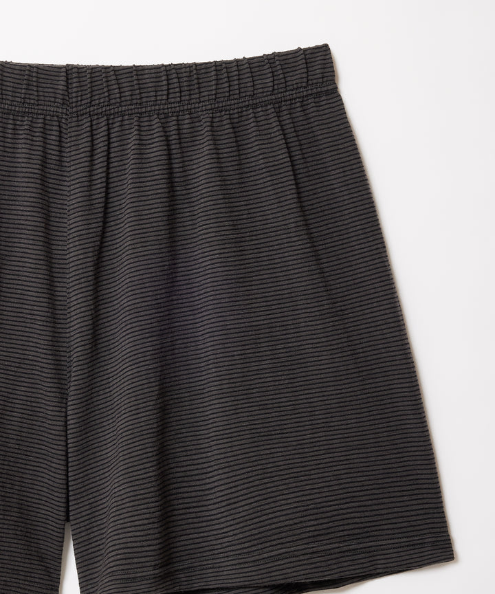 CHARCOAL GRAY