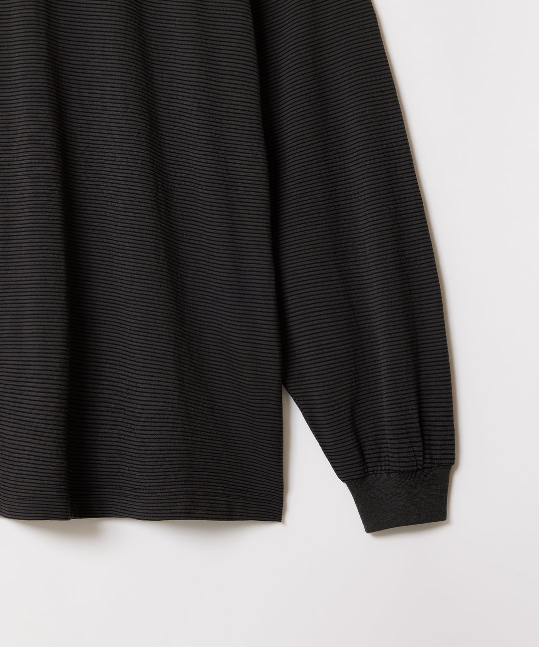 CHARCOAL GRAY